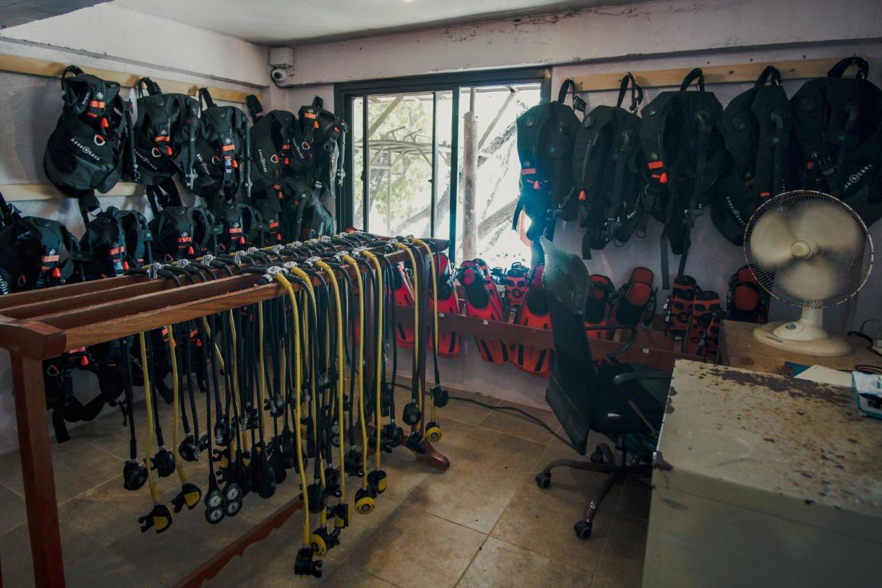 Sangat Island Dive Resort Coron Dış mekan fotoğraf